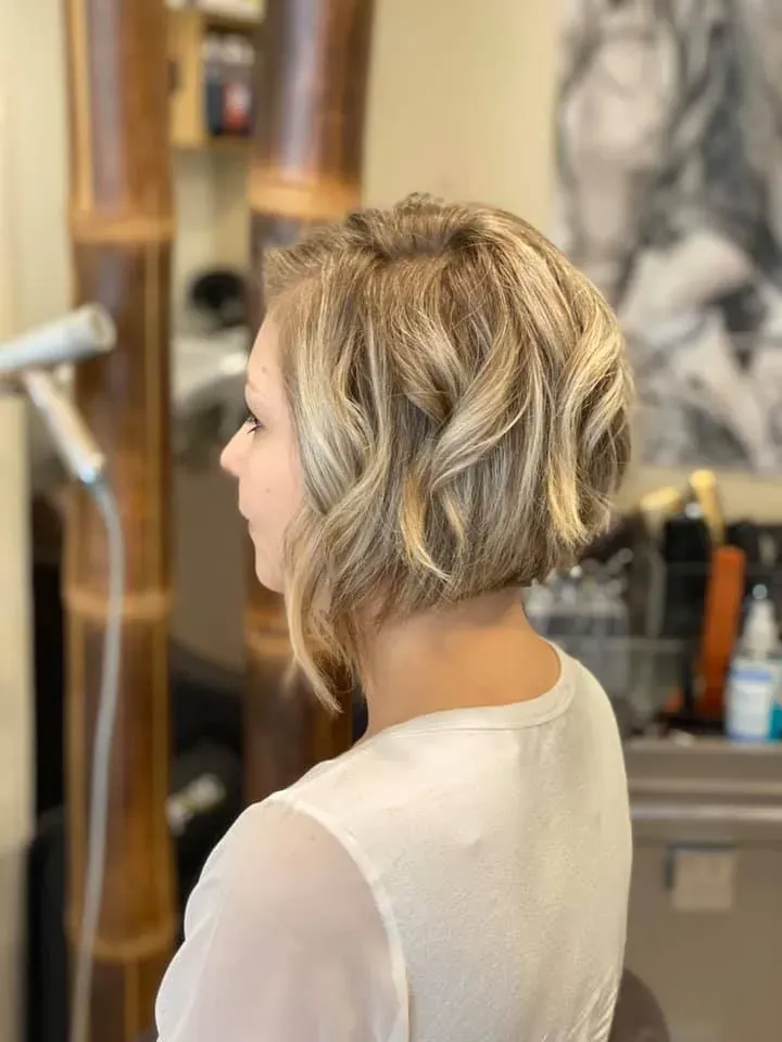 Coupe femme à Saint-Leger-sur-Dheune